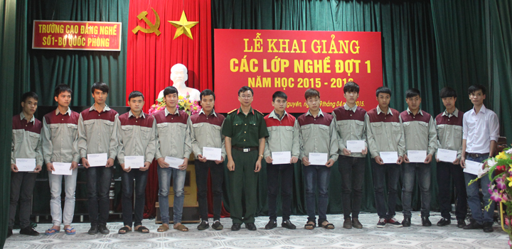 Lễ khai giảng đào tạo nghề đợt 1 năm học 2015 - 2016