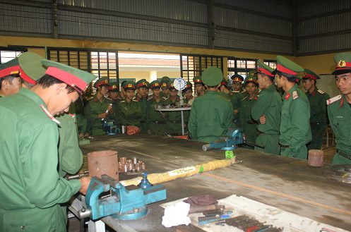 Tư vấn học nghề cho bộ đội xuất ngũ đợt 1 năm 2014