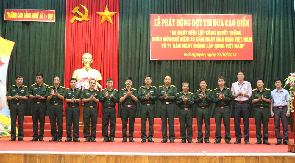 Lễ phát động đợt thi đua cao điểm “50 ngày đêm lập công quyết thắng” chào mừng kỷ niệm 33 năm ngày Nhà giáo VN và 71 năm ngày thành lập QĐNDVN