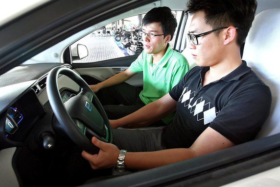 Thông báo: Tuyển sinh đào tạo lái xe ô tô hạng B2 Cho học viên nước ngoài (CHDCND Lào)