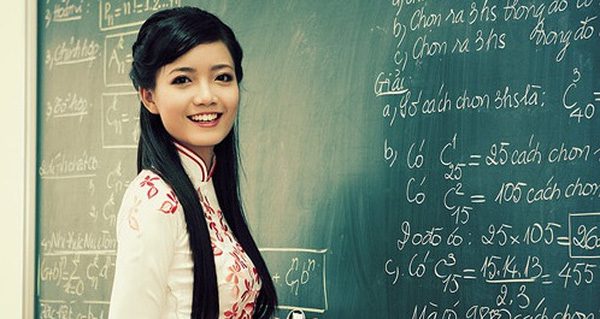 thong-bao-tuyen-giao-vien-day-van-hoa-8-17
