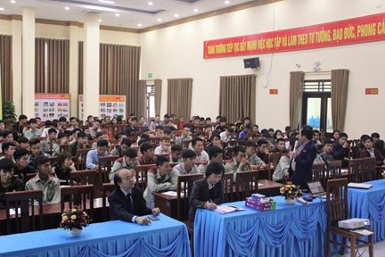 Tập huấn khởi nghiệp cho học sinh, sinh viên tốt nghiệp năm 2018